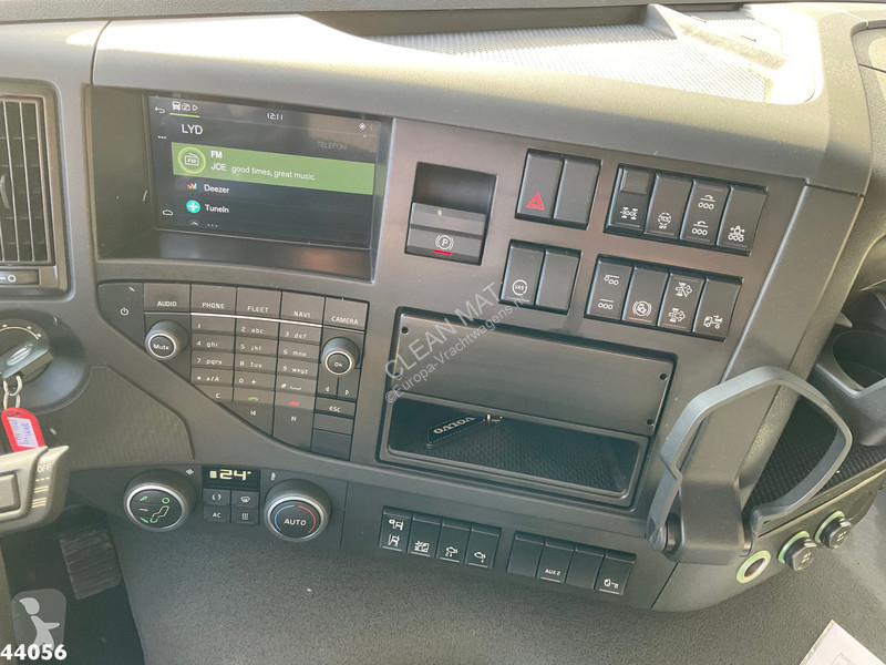 Kamion Volvo 500 8x4 Euro 6 MPG 150 Tonmeter...