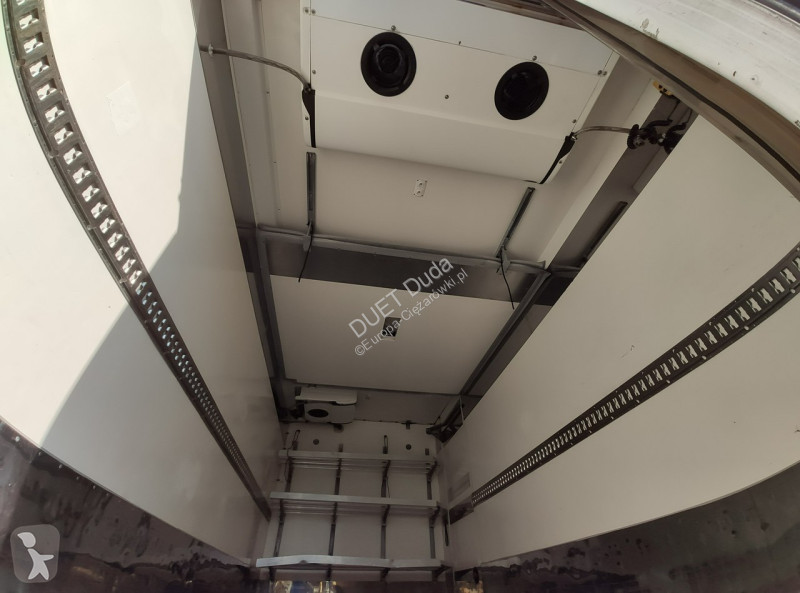 Camião Iveco 70C18 Mroźnia Ściana Grodziowa...