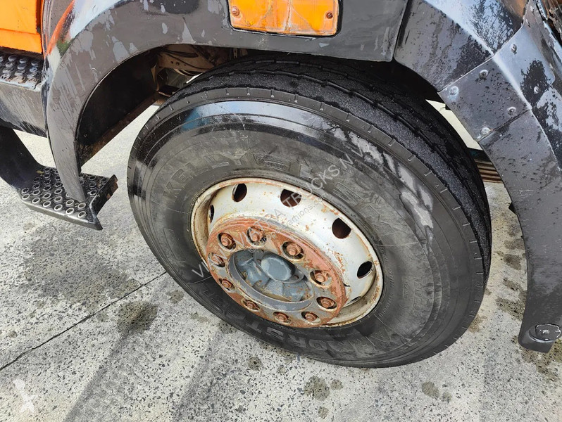 Camion Mercedes SK KIPPER / BENNE 6 ROUES