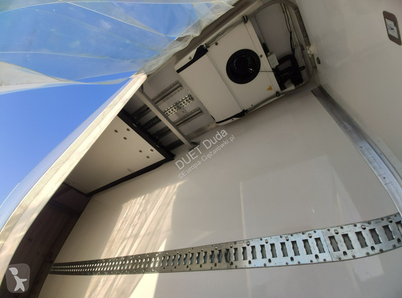 Camion Iveco 70C17 Mroźnia Ściana Grodziowa...
