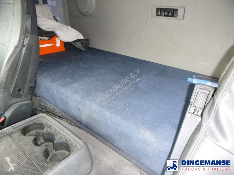 Camion Volvo 440 6x2 Euro 4 + Effer 350.11/6S