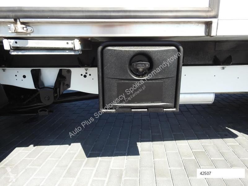 Autoutilitară Ford TRANSIT CHŁODNIA KONTENER...
