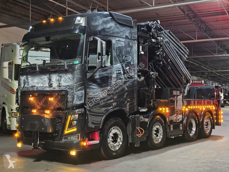 Kamion Volvo 8x2-6 / FASSI F1650 / JIB + WINCH...