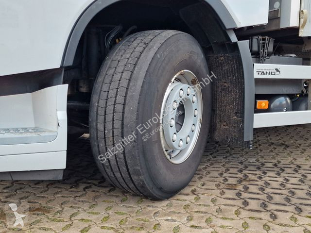 Kamion Volvo 420