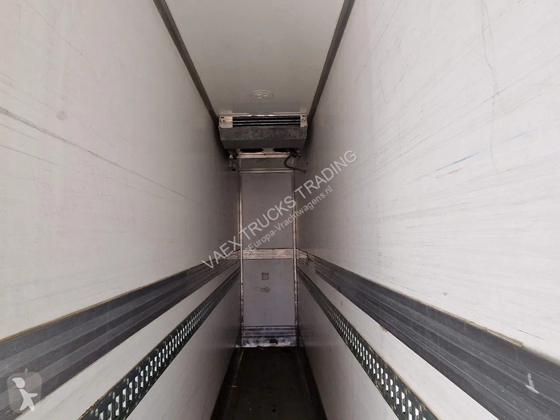 Kamion Volvo 330 4x2 - Carrier MT 18 Frigo -...