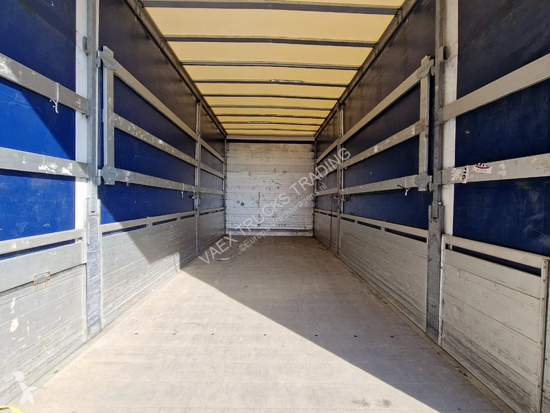 Camion Scania P320 4x2 - Side boars - oadlift -...