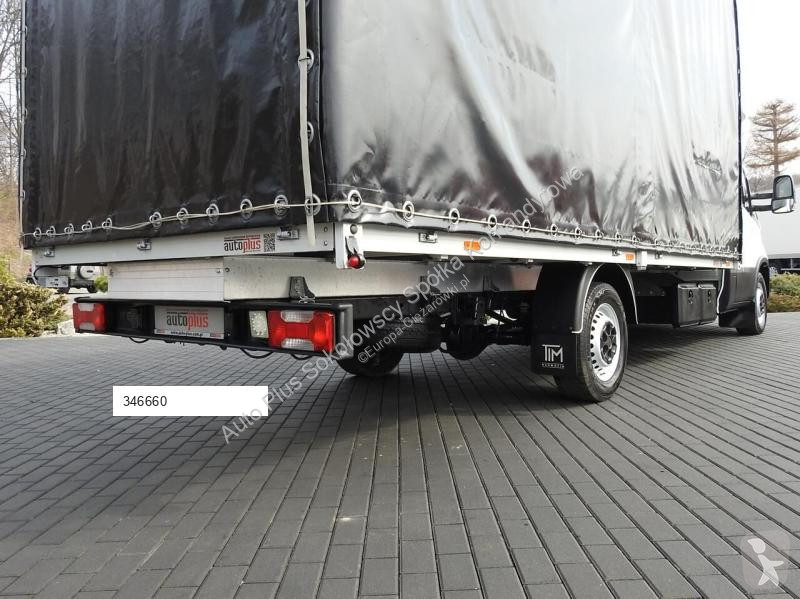 Véhicule utilitaire Iveco DAILY  35S18 PLANDEKA...
