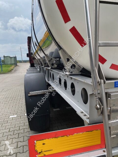 Camion Kässbohrer KA-INB