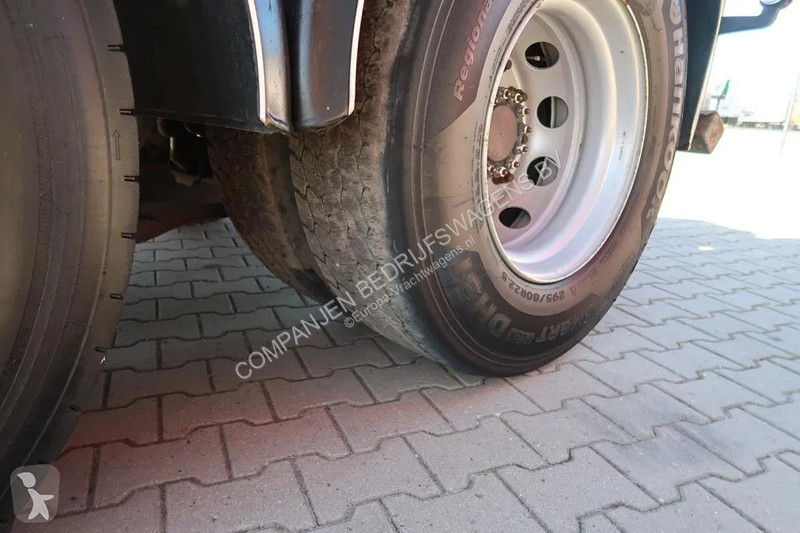 Kamion Volvo 520  - 8x4 R - Ketting systeem