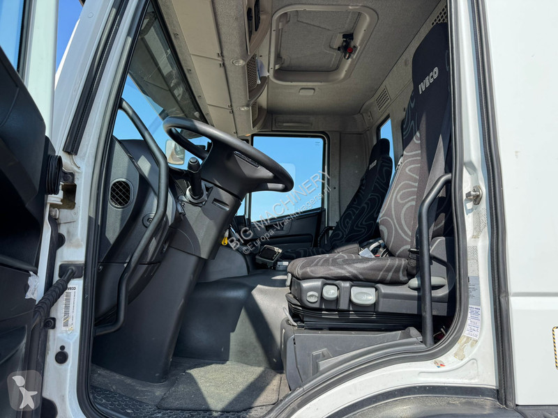 Kamion Iveco TRAKKER AD260T36