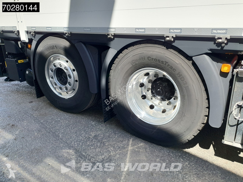 Camion MAN 35.520 8X4 Palfinger PK135.002 TEC 7...