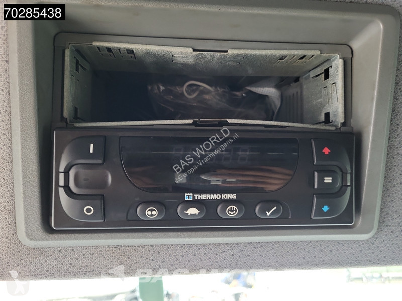 Kamion Mercedes 1833 4X2 Thermo-King T-1200R...