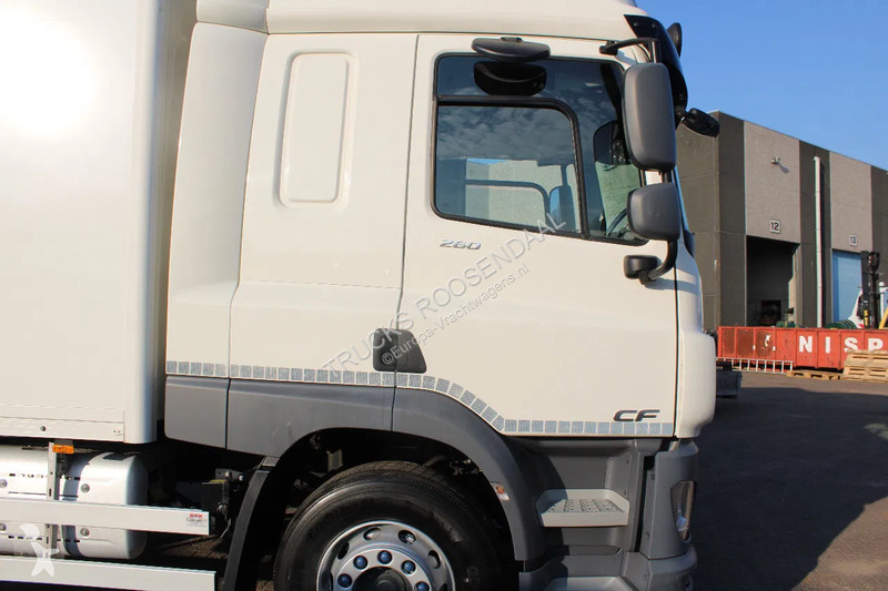 Kamion DAF 260 + EURO 6 + LIFT