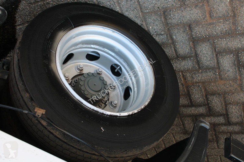 Kamion DAF 210 + EURO 6 + LIFT