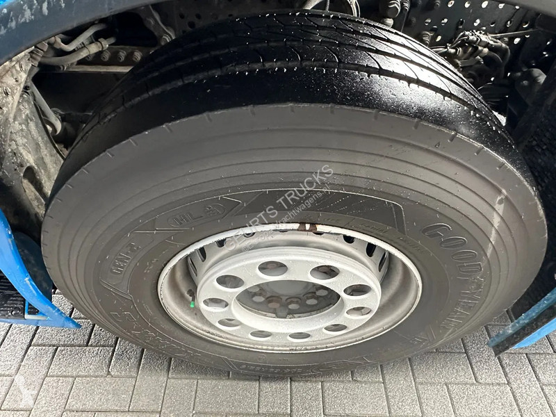 Kamion Mercedes 2545 6X2 MET HIAB MULTILIFT...