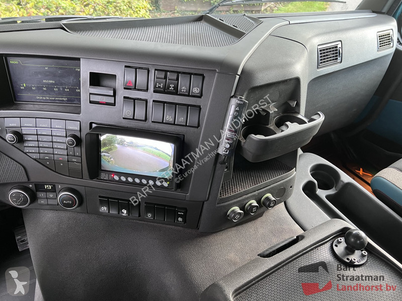 Vrachtwagen Volvo FMX 370 2 STUKS 6x6 Euro 6...