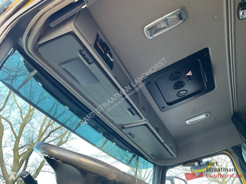 Kamion Volvo 10X4R Euro 5 met 30T HTS Kabel...