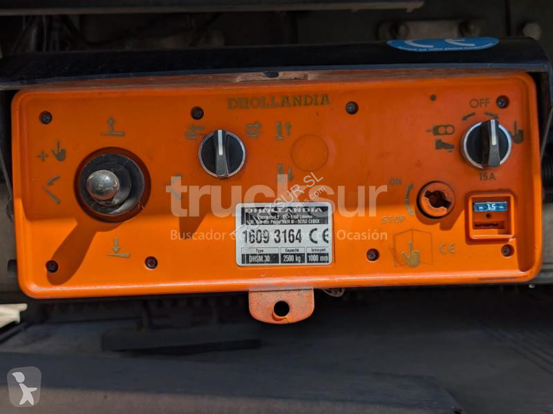 Kamion Renault ejes 6x2*4 D320.26