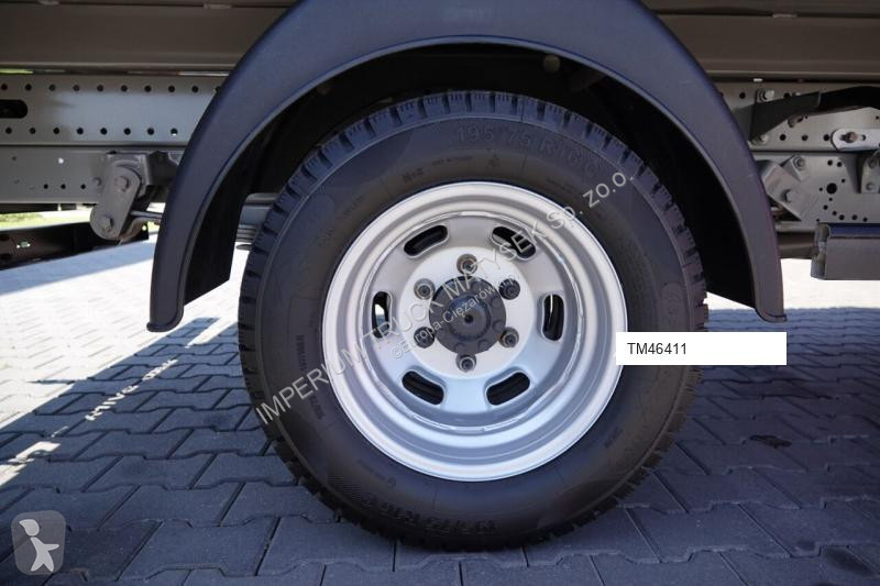 Autoutilitară Iveco DAILY 35C12D / 2,3 D /...
