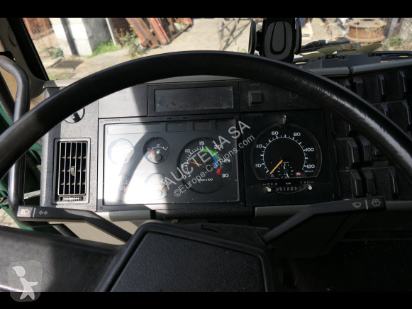 Camião Volvo FL6-140