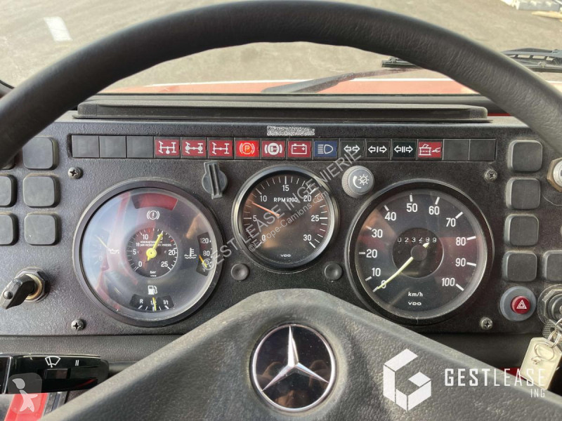 Camion Mercedes UNIMOG 1 L