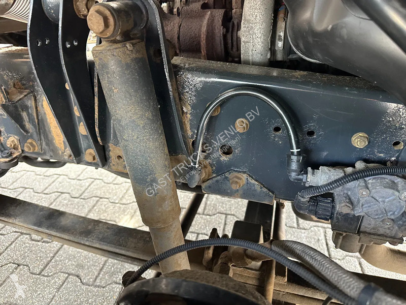 Kamion Iveco EuroCargo 180 Closed Box Saxas 12T...