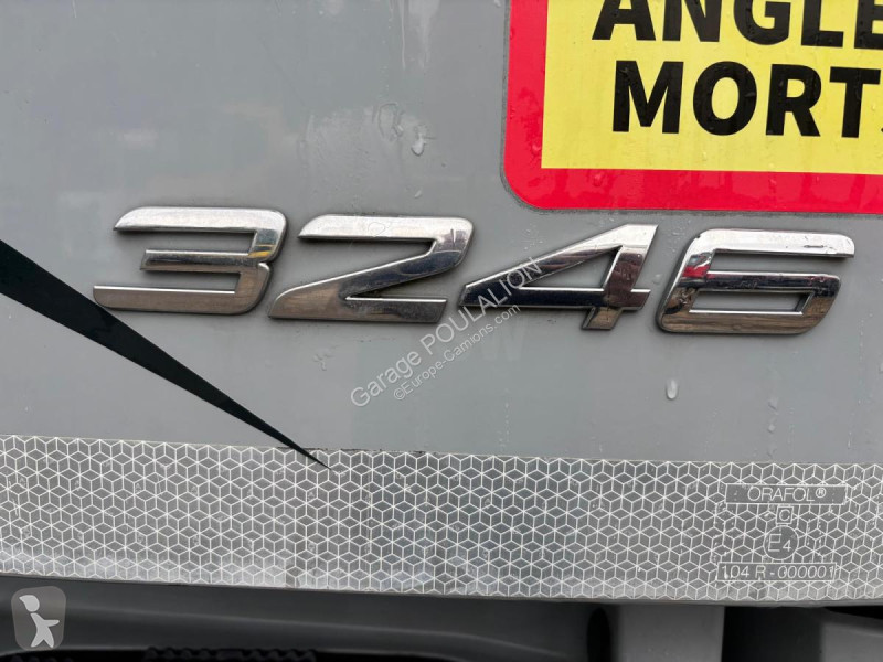 Kamion Mercedes 8x4 AVEC GRUE HIABX-325HIPRO...