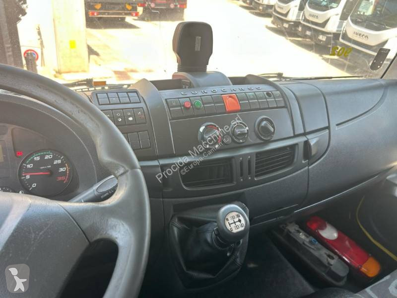 Vrachtwagen Iveco