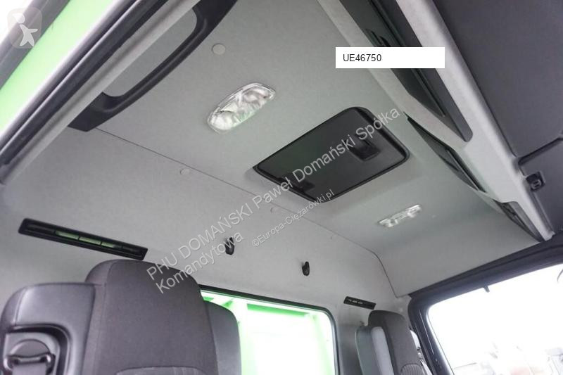Kamion Mercedes 262 E – 7