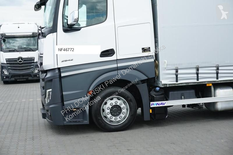 Kamion s návěsem Mercedes / TANDEM