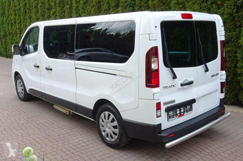 Véhicule utilitaire Renault TRAFIC L2H1 2.0dci...