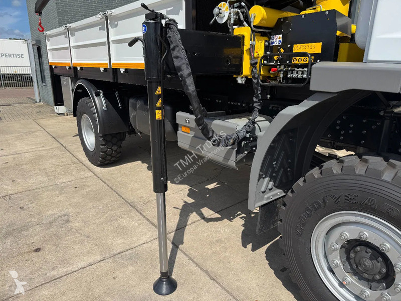 Kamion Mercedes 1725 4x4 Flatbed with Hyva...