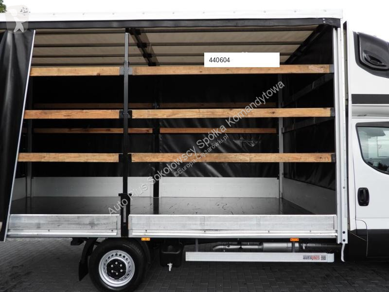 Véhicule utilitaire Iveco DAILY 35S18 PLANDEKA...