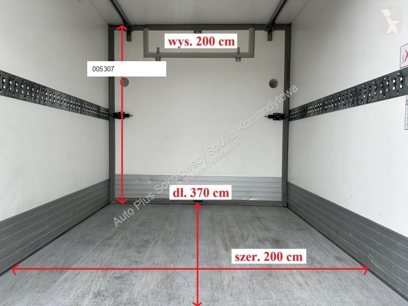 Véhicule utilitaire MAN TGE 3.180 CHŁODNIA...