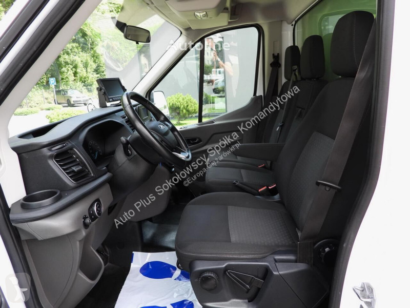 Autoutilitară Ford TRANSIT KONTENER WINDA 8...