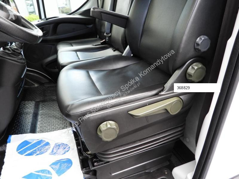 Autoutilitară Iveco DAILY 35S16 SKRZYNIA 10...