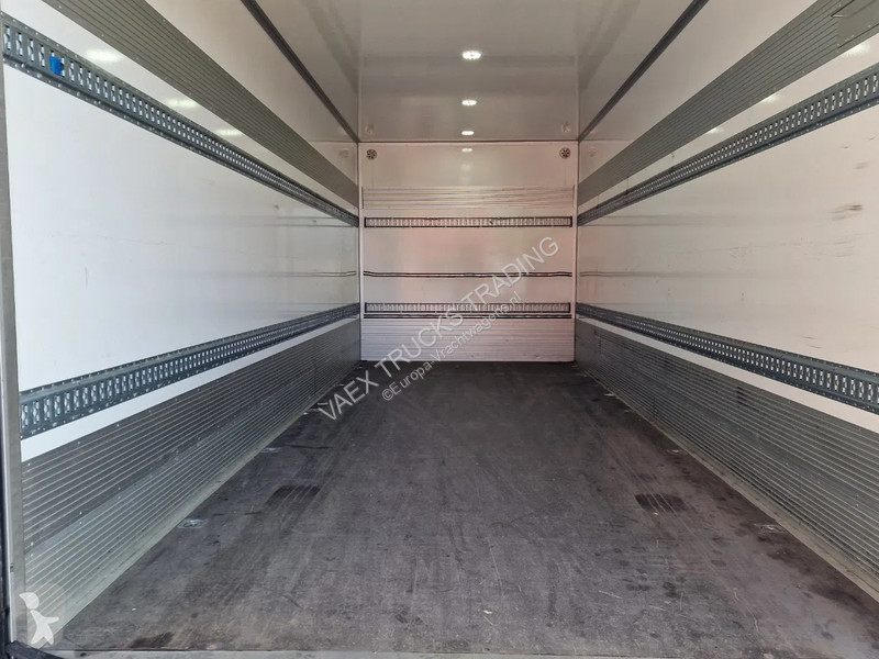 Kamion Iveco EuroCargo 160 210 - Isotherm box -...