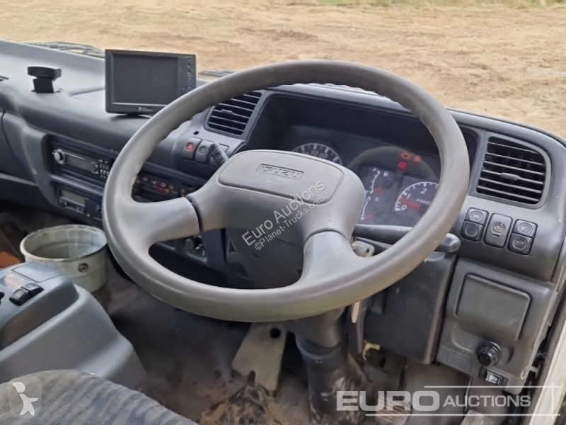 Lastbil Isuzu NQR 7