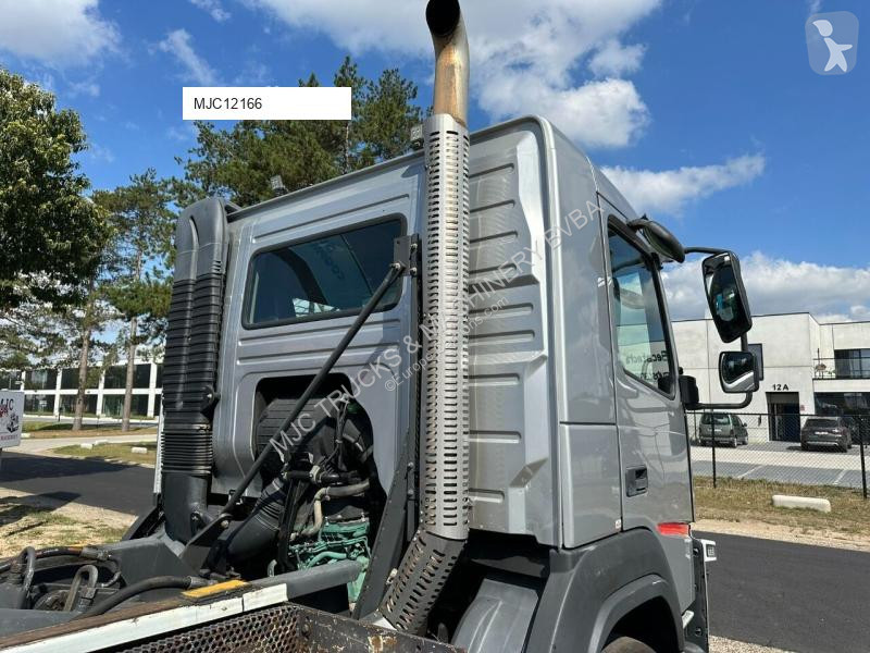 Vrachtwagen Volvo 420 6x4 AJK HOOKLIFT / HAAK...