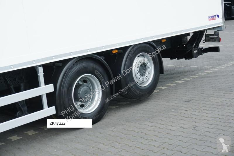 Kamion Mercedes ANTOS / / EURO 6 / CHŁODNIA +...