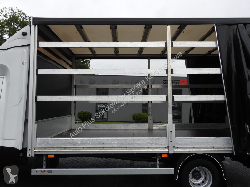 Furgoneta Iveco 70C18 DAILY