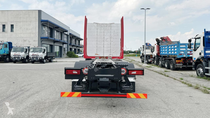 شاحنة Scania R650 8x4