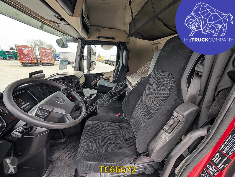 شاحنة Mercedes 2548