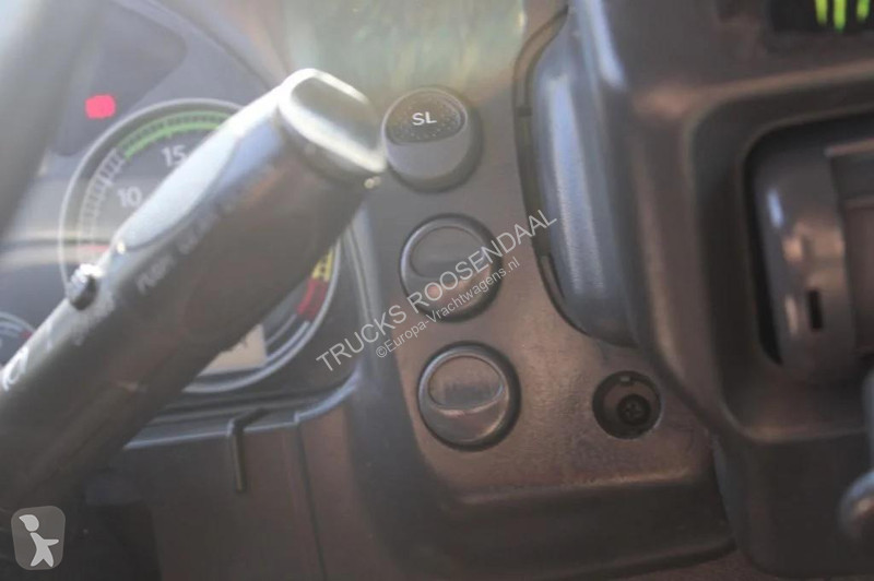 شاحنة Iveco 310 + 6X2 EURO 5 + CARRIER + LIFT