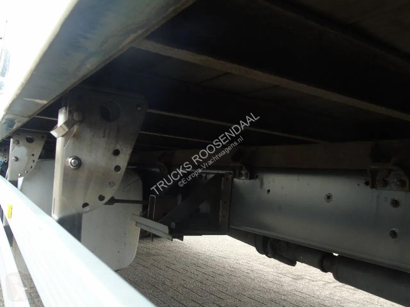 شاحنة DAF 65220 + LIFT