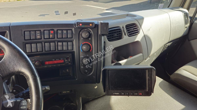 شاحنة Renault  D WIDE 280 DXI