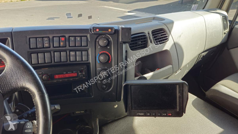شاحنة Renault  D WIDE 280 DXI