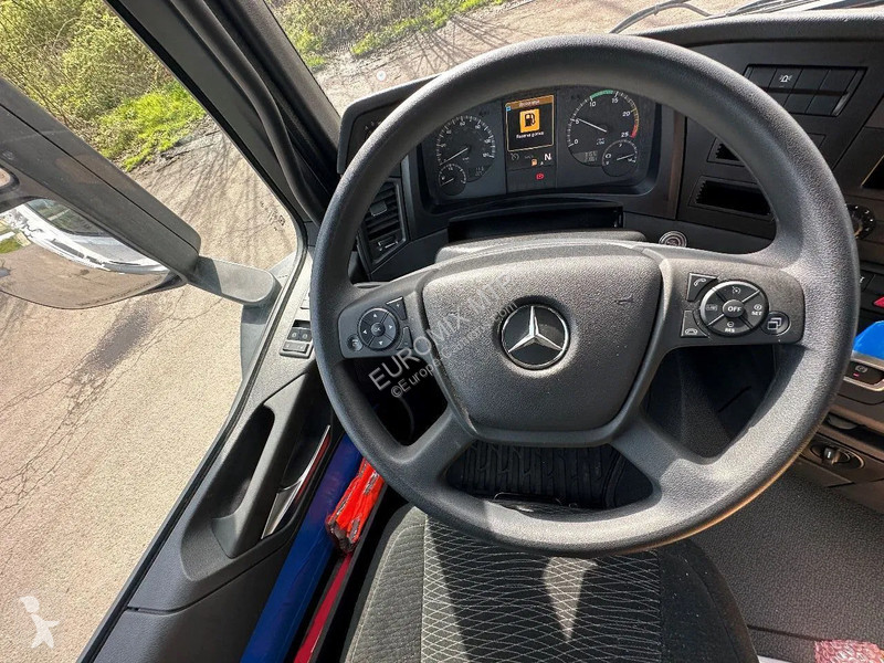 شاحنة Mercedes 4142 Mercedes-Benz 5 4542 8x4...