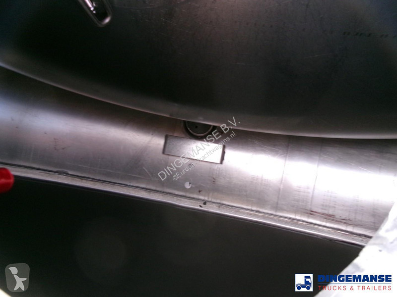شاحنة Renault 270 dxi 4x2 fuel tank 13.6 m3 / 4...