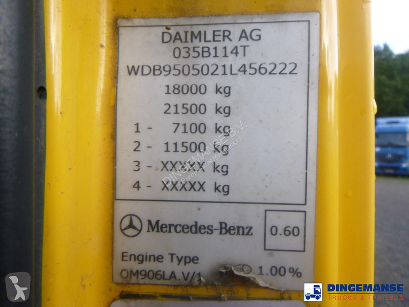 Camion Mercedes 1824 4x2 vacuum tank 8.1 m3